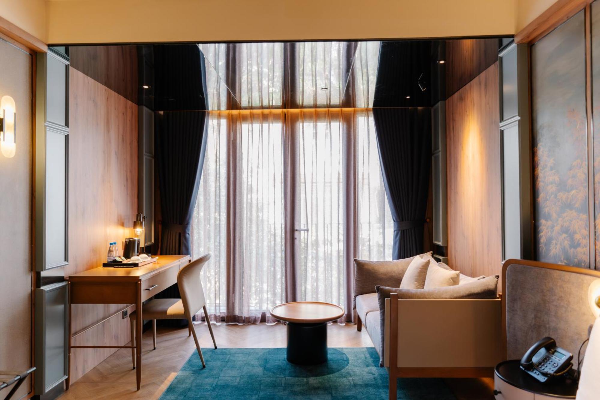 La Passion Premium Cau Go Hotel Hanoi Bagian luar foto