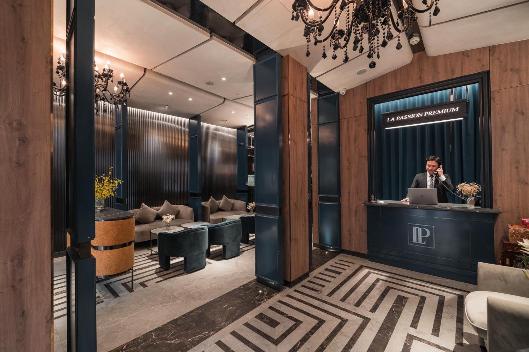 La Passion Premium Cau Go Hotel Hanoi Bagian luar foto