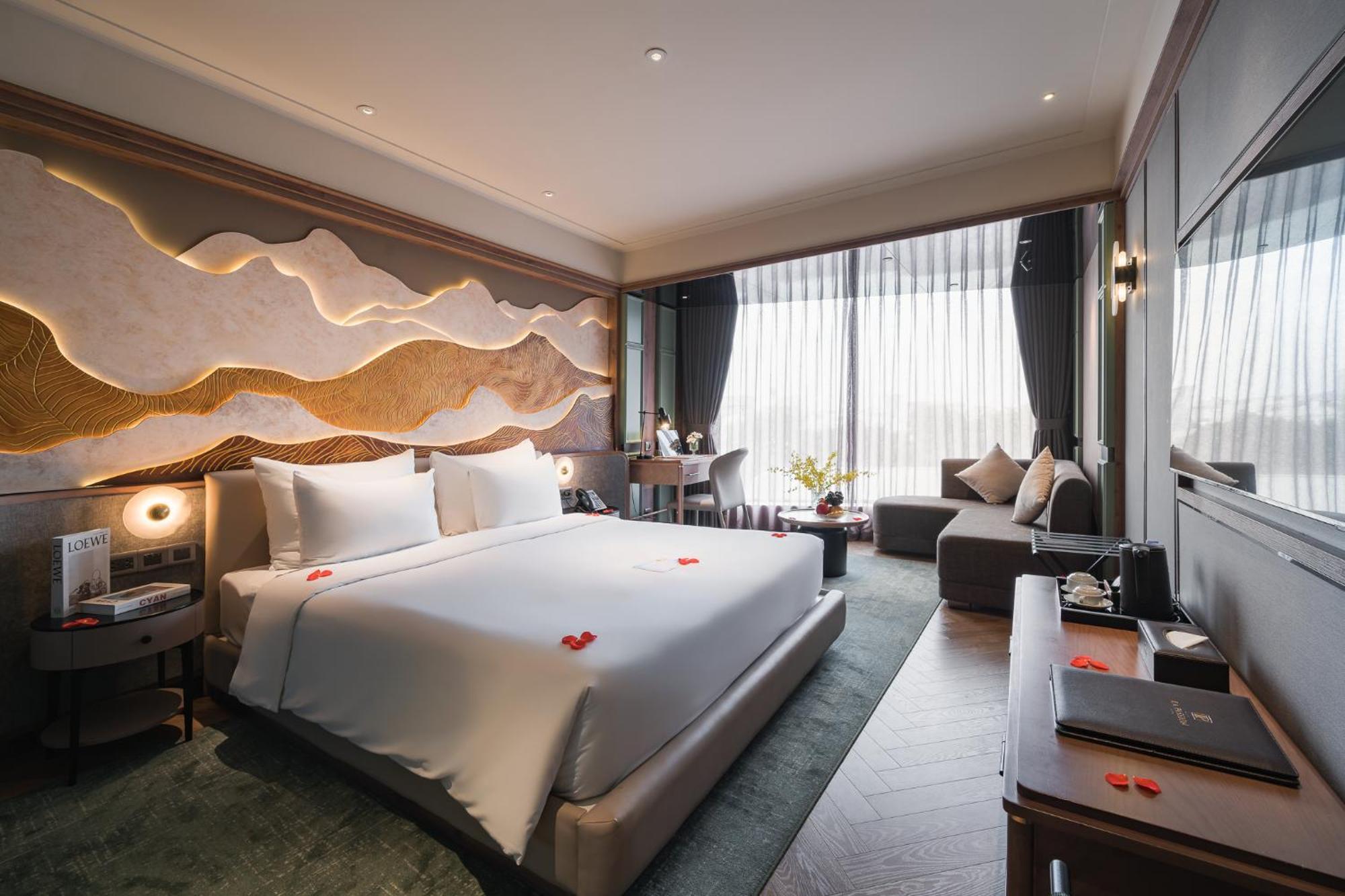 La Passion Premium Cau Go Hotel Hanoi Bagian luar foto