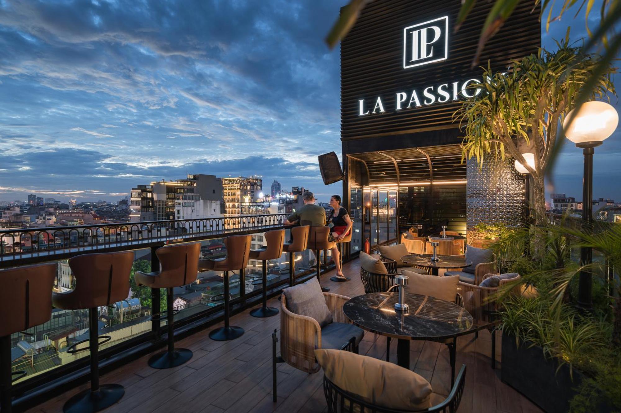 La Passion Premium Cau Go Hotel Hanoi Bagian luar foto