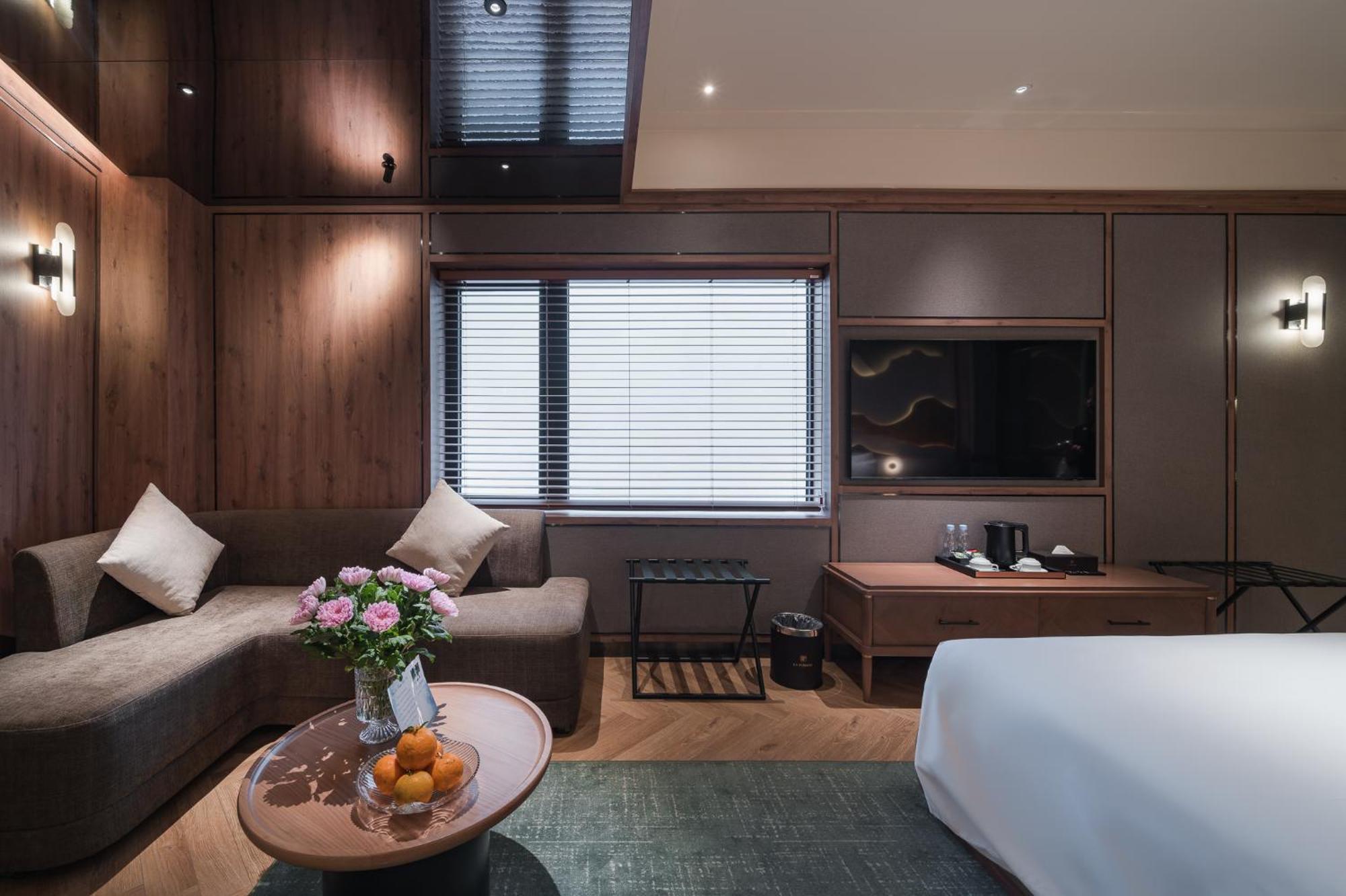 La Passion Premium Cau Go Hotel Hanoi Bagian luar foto