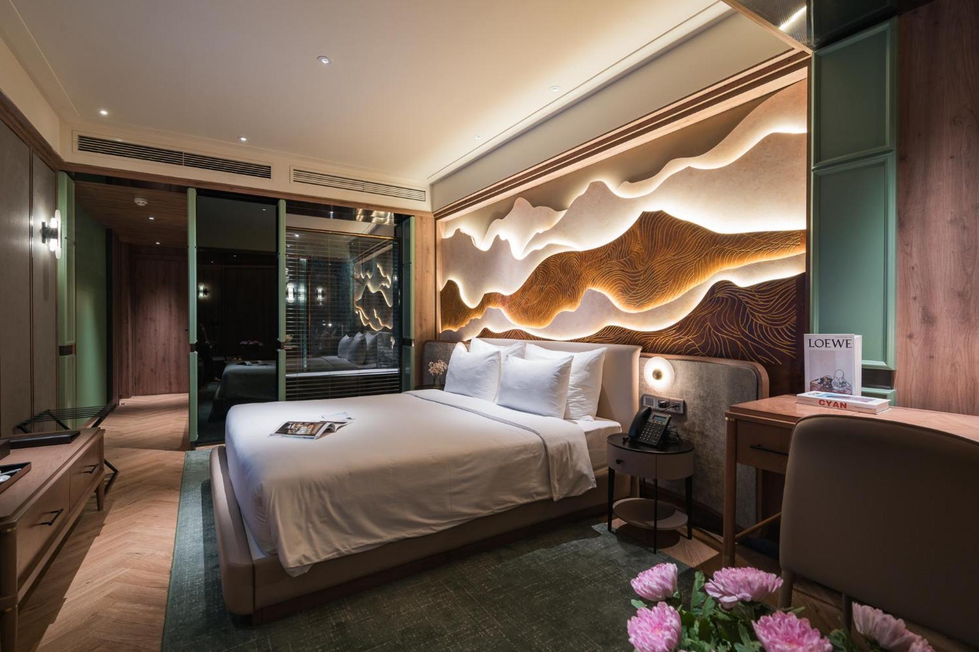 La Passion Premium Cau Go Hotel Hanoi Bagian luar foto